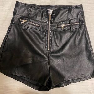 TIGER MIST LEATHER SHORTS